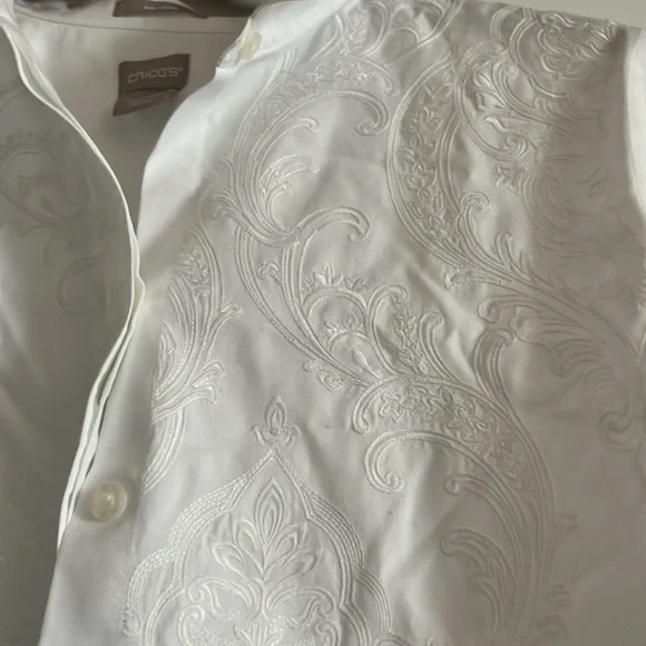 Chicos No Iron Blouse Size 2 White Cotton Button Down Shirt (2 12/14) - Picture 5 of 7